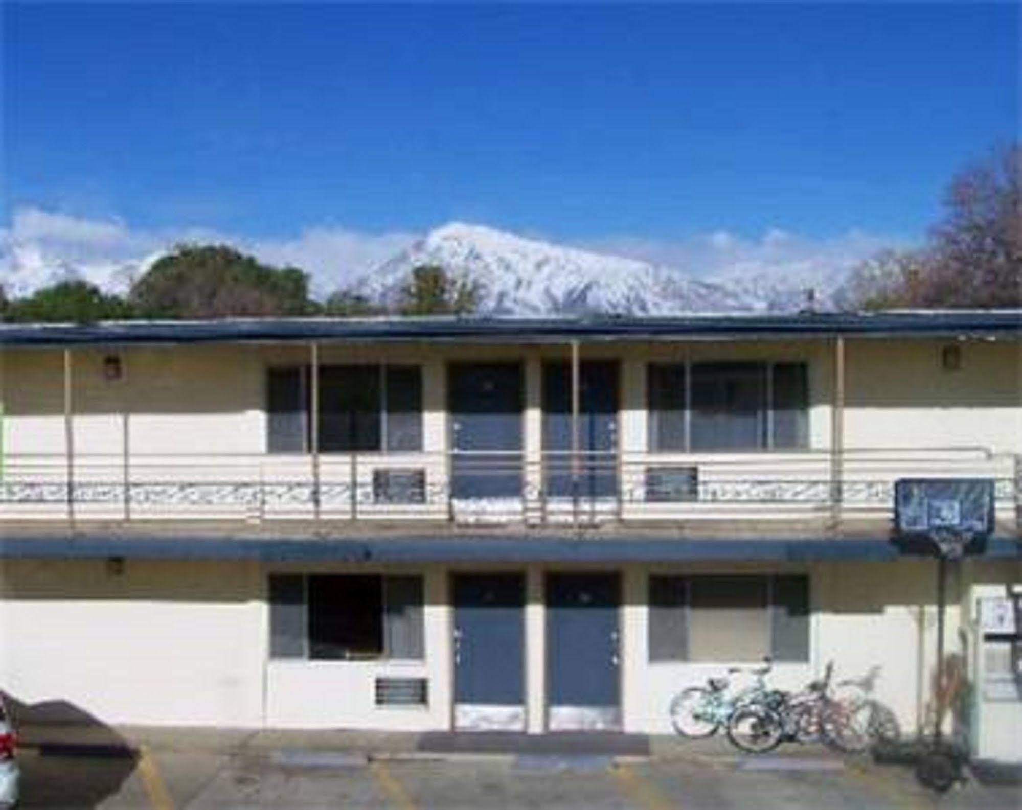Thunderbird Motel Бишъп Екстериор снимка